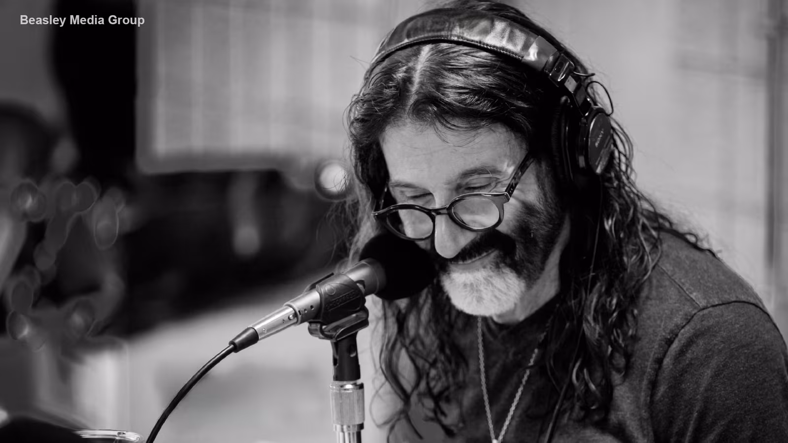 Pierre Robert dies: Philadelphia radio personality for 93.3 WMMR found dead in his home - 6abc Philadelphia