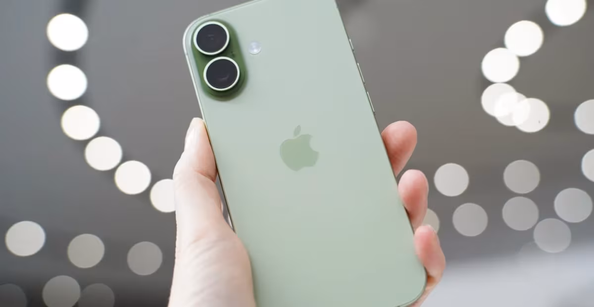 Tim Cook says more AIs are coming to Apple Intelligence - The Verge