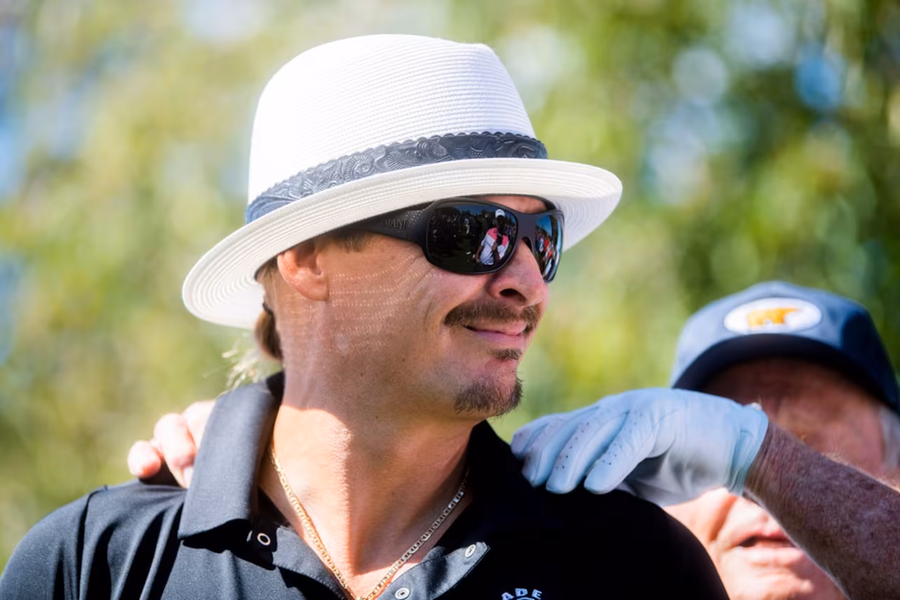 Kid Rock uses hurtful slur to describe his Halloween costume to FOX News host - MLive.com