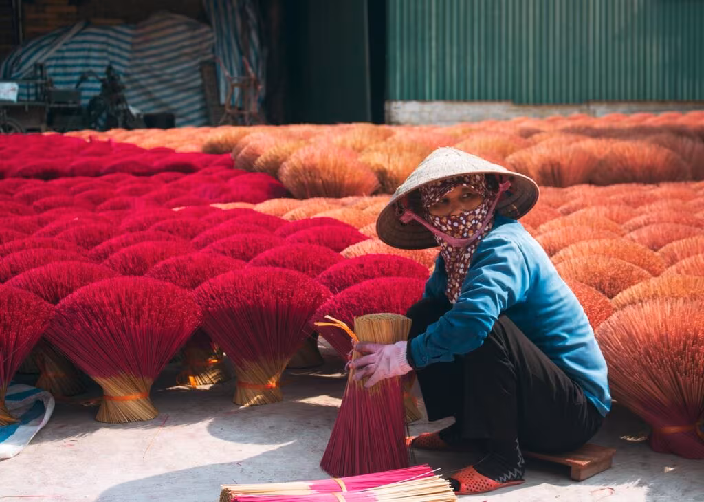 Signpost pointing towards Silicon Valley, representing the competitive and shifting nature of the Bay Area job market.