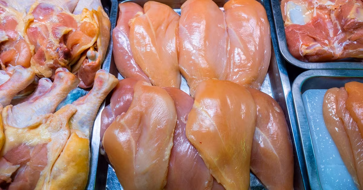 Nearly 1 in 5 urinary tract infections linked to contaminated meat, study finds - CBS News