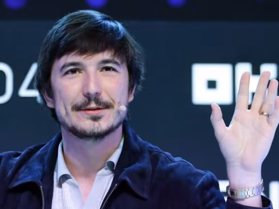 As boomers are forced back to work because they can’t afford to retire, Robinhood CEO says Gen Zers are opening retirement accounts at just 19 years old - Fortune