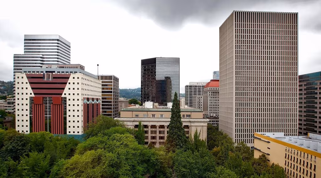 View of the Mark O. Hatfield U.S. Courthouse in Portland, Oregon, during a period of civil unrest.