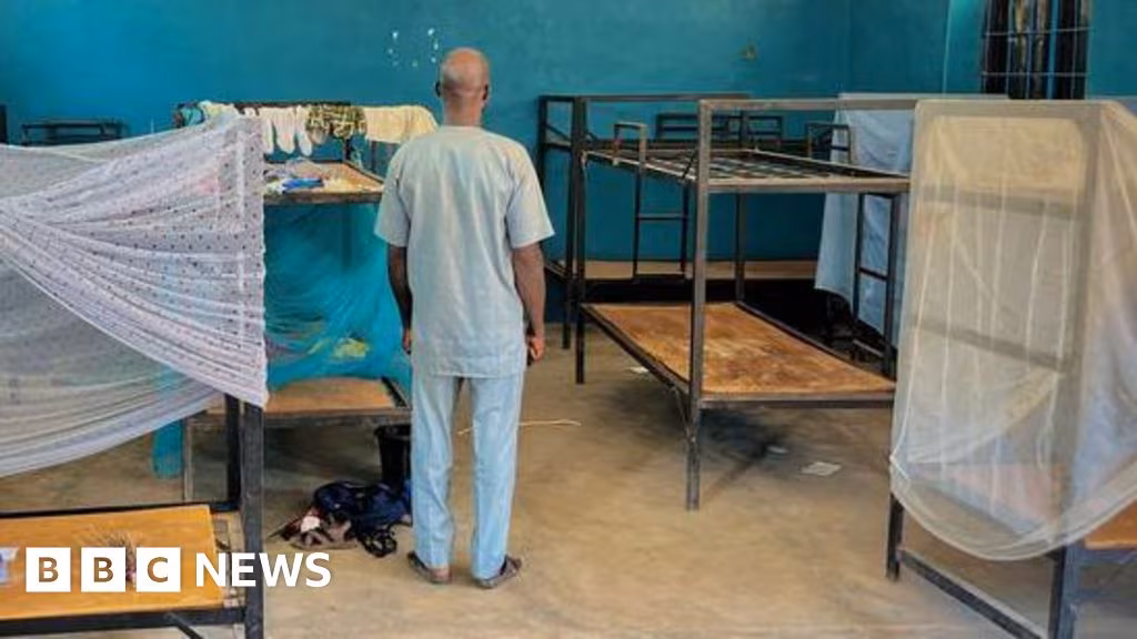 Niger state kidnap: Nigerian father felt helpless as he saw children taken from Catholic school in Papiri - BBC