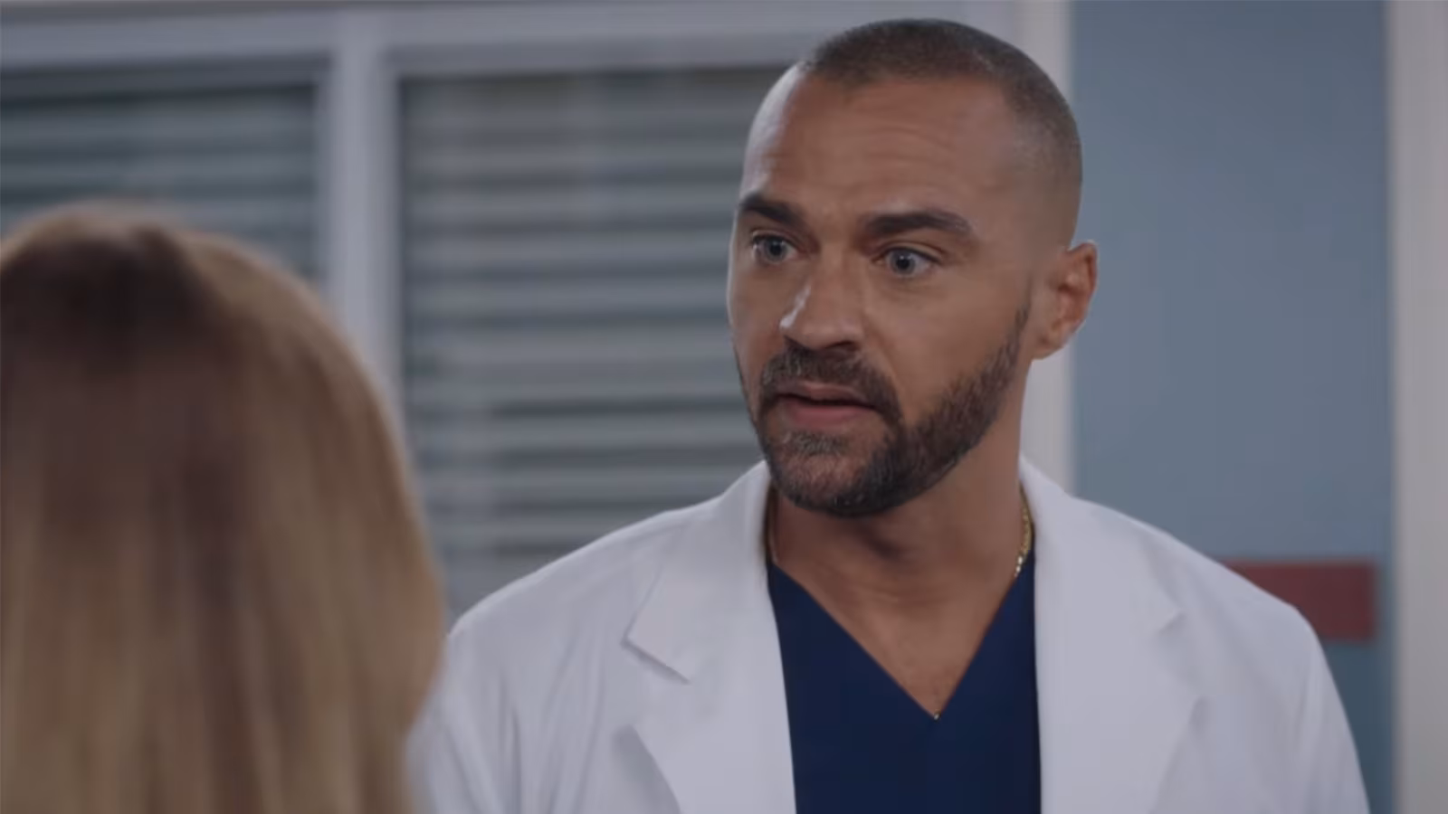 Meredith And Jackson Clash As Jesse Williams Returns To Grey's Anatomy — Plus, Who's Leaving Now? - TVLine