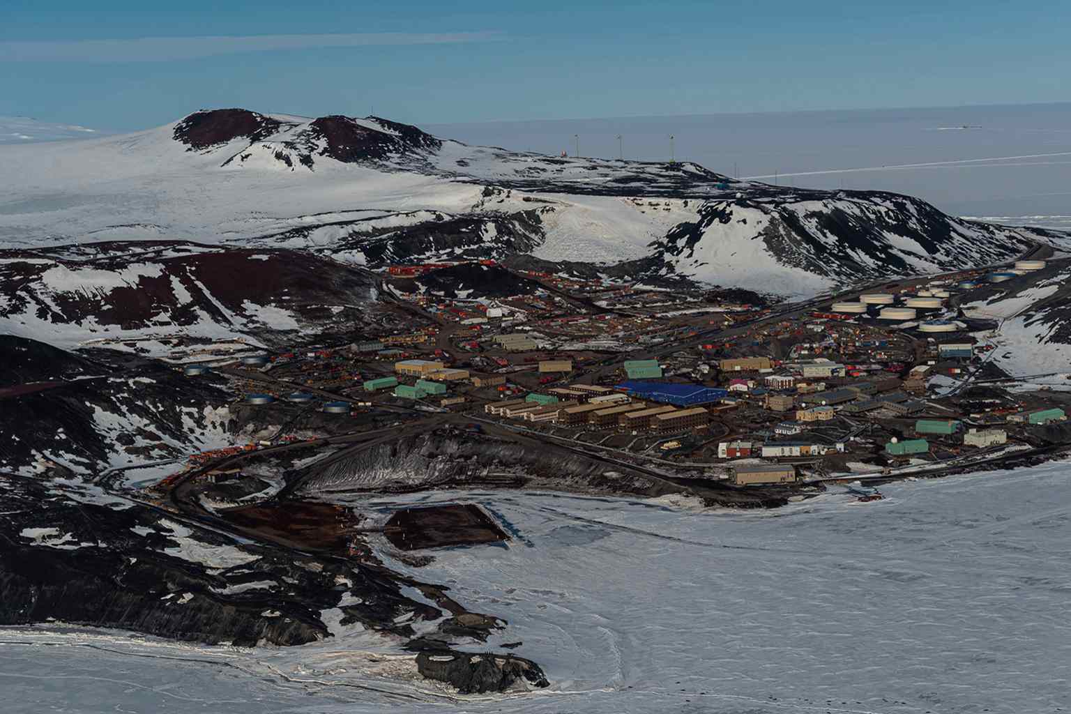 Buried beneath Antarctica ice, a 34-million-year-old lost world has just been revealed by scientists using satellite technology - Journals Of India